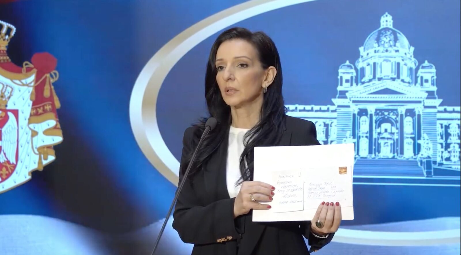 Deputata sârbă de opoziție, Marinika Tepic, de origine română, a primit o amenințare cu moartea, conform informațiilor din mass-media sârbă