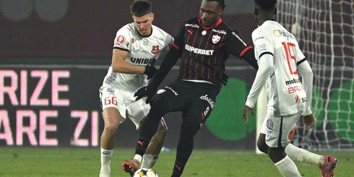 Dinamo-Hermannstadt-Live-Text-Online-de-la-ora-18.00-in-Cupa-Romaniei.-„Cainii-au-nevoie-de-victorie.jpeg - StirileCorecte