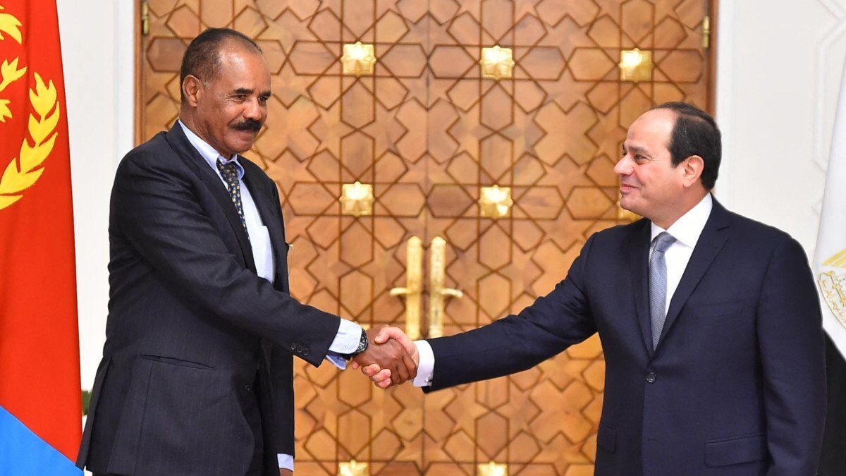 Eritrea: O nouă piesă de șah în rivalitatea din Marea Roșie Eritrea, o țară insulară din Marea Roșie, captează atenția capitalele arabe ca un potențial element cheie în rivalitatea dintre Arabia Saudită și Emiratele Arabe Unite