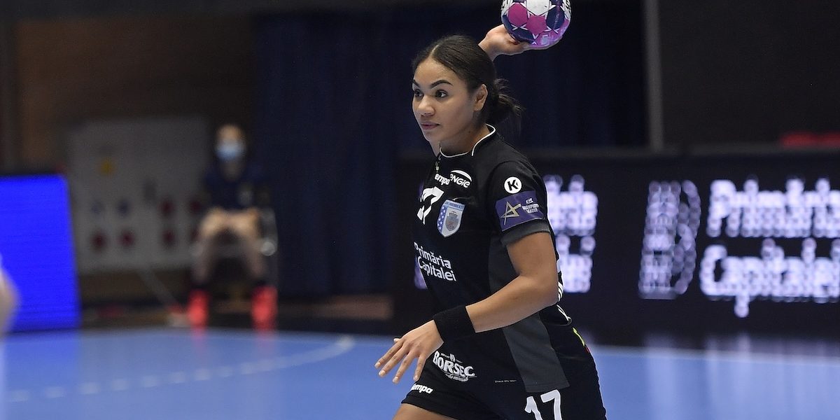 Elizabeth-Omoregie_INQUAM_Photos_Alex-Nicodim_.jpg - StirileCorecte