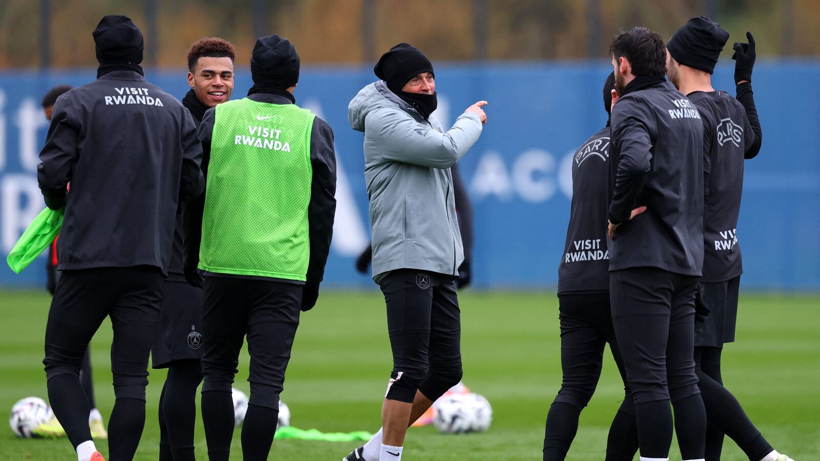 Achraf Hakimi revine pe teren, iar Luis Enrique pregătește o schimbare importantă în formula de start a echipei Paris Saint-Germain (PSG)