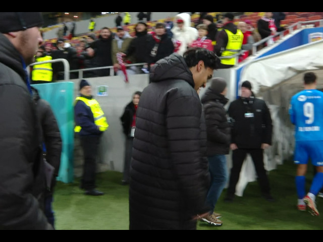 JnpjPTEmaGFzaD04NzYzMDQzNGQzNmI2ZWQ1YWE1YjJkMGNlMTBiZGEzNQ.thumb_.jpg - StirileCorecte