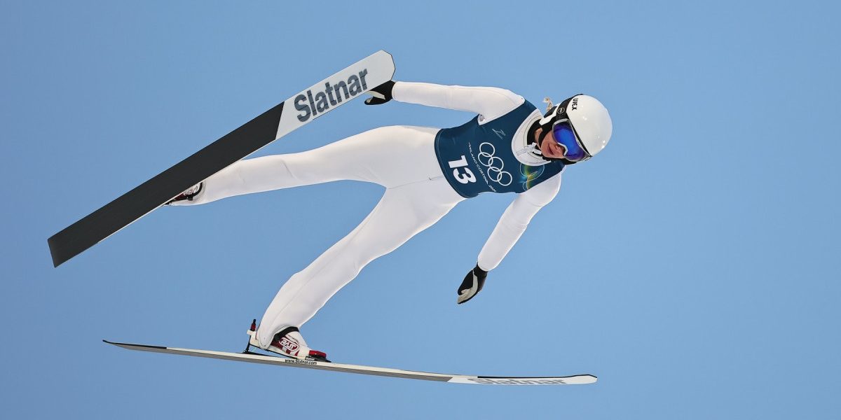 NzQ2NDkyNWMyNmZjNDIxYWQ2MTAyMjFlOGI.thumb_.jpg - StirileCorecte