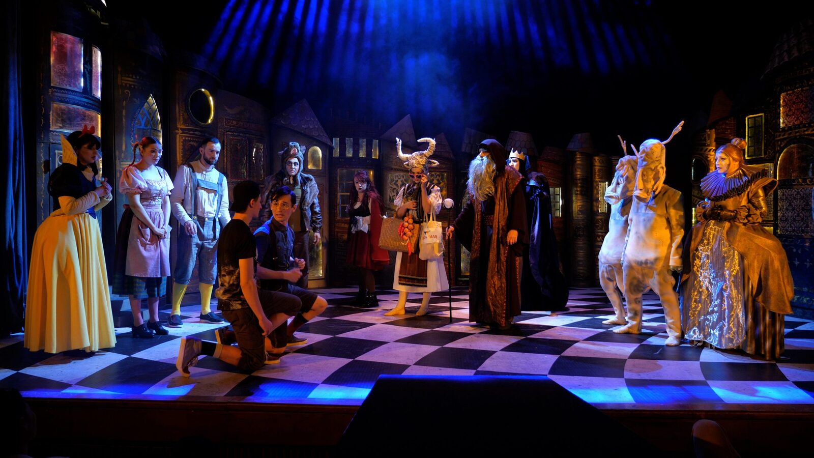 „Ulciorul sfărâmat” – Premiera unui spectacol incitant la Teatrul Stela Popescu Teatrul Stela Popescu vine în premieră cu o producție care promite să captiveze iubitorii de teatru cu o poveste profundă și plină de simbolism