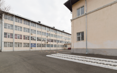 Scoli-Gimnaziale-„Mircea-Santimbreanu.png - StirileCorecte