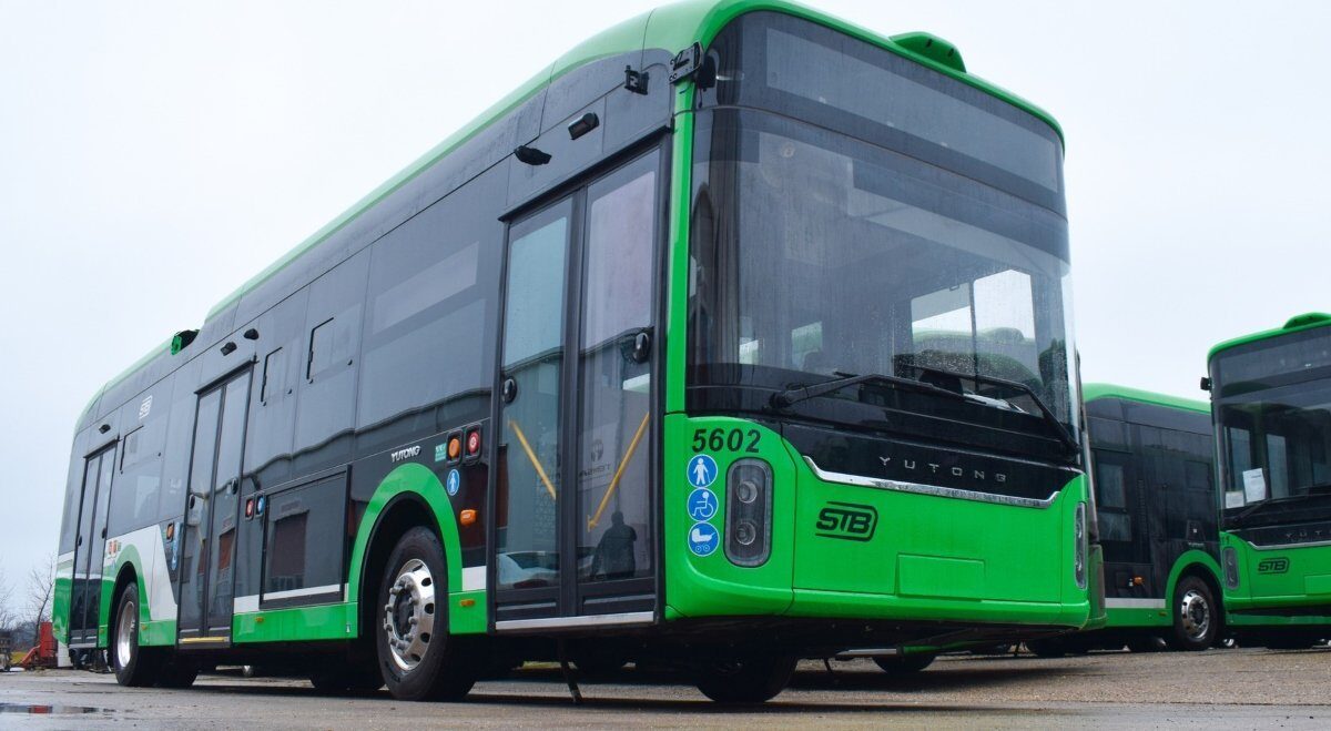 Troleibuz electric chinez Yutong, în premieră la București pe linia 86