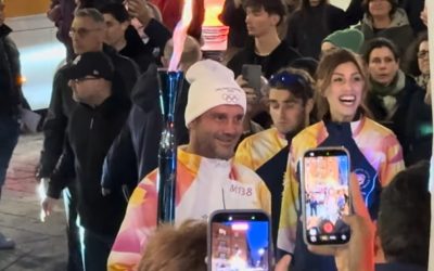 YjdhYmMxYjcwZDNjOWNiZWU2MzA0MzMyN2NlNg.thumb_.jpg - StirileCorecte