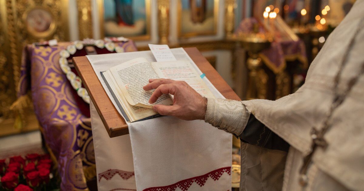 Sfântul Haralambie: Praznicul dedicat apărătorului contra bolilor, sărbătorit pe 10 februarie Pe 10 februarie, în calendarul ortodox, credincioșii din România se pregătesc să celebreze Sfântul Haralambie, figura venerată ca protector al sănătății și făcător de minuni