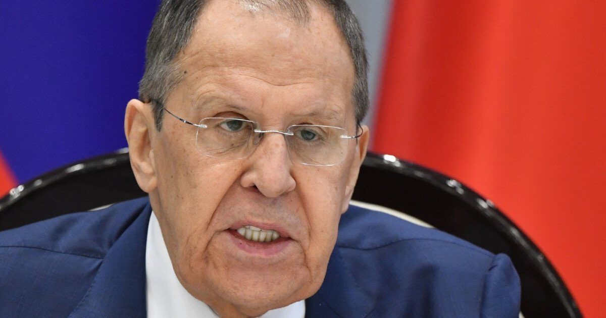 Lavrov acuză Ucraina de sabotarea negocierilor de pace după tentativa de asasinat a generalului rus Ministrul rus de externe, Serghei Lavrov, susține că tentativa de asasinat împotriva generalului Vladimir Alekseiev este o dovadă a strategiei Ucrainei de a bloca negocierile de pace