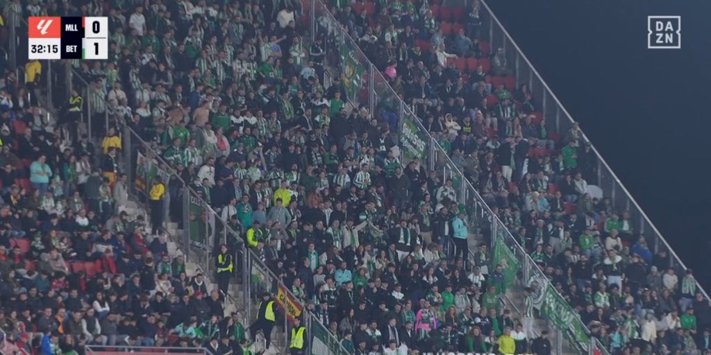 beticos-mallorca-fiesta-U87654110040QWx-1024x512@diario_abc.jpg - StirileCorecte