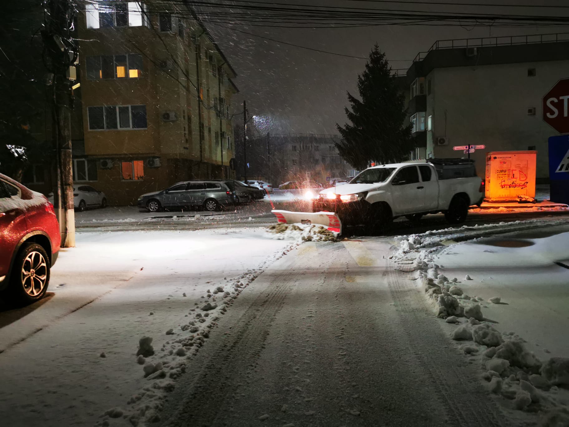Ninsori și viscol în București: strat de zăpadă de 50 cm anunțat!