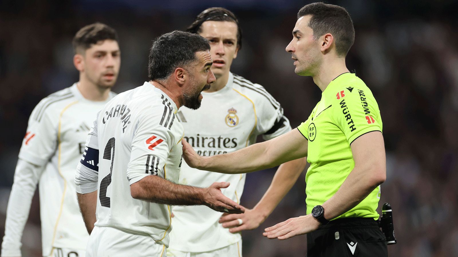 Real Madrid, fără Mbappe, se împiedică din nou în La Liga Madrid, Spania – Real Madrid, lipsită de serviciile starului său accidentat, Kylian Mbappe, a suferit o nouă înfrângere surprinzătoare în lupta strânsă pentru titlul de campioană a Spaniei