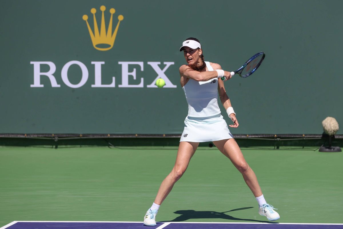 Indian Wells: Sorana Cîrstea, învinsă de Noskova în ultimul meci din turneu Sorana Cîrstea a părăsit turneul de la Indian Wells după ce a fost învinsă în turul al treilea de cehoaica Linda Noskova