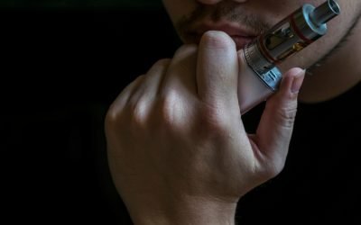 INSP avertizează: țigările electronice și produsele din tutun încălzit sunt la fel de nocive ca cele clasice Institutul Național de Sănătate Publică (INSP) a atras marți atenția asupra riscurilor asociate cu țigările electronice și cu produsele din tutun încălzit