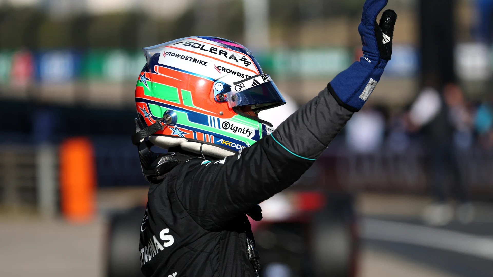 Kimi Antonelli stabilește un nou record de vârstă în Formula 1 Shanghai, China – Kimi Antonelli, pilotul italian al echipei Mercedes, a scris istorie în Formula 1, obținând pole position-ul pentru Marele Premiu al Chinei