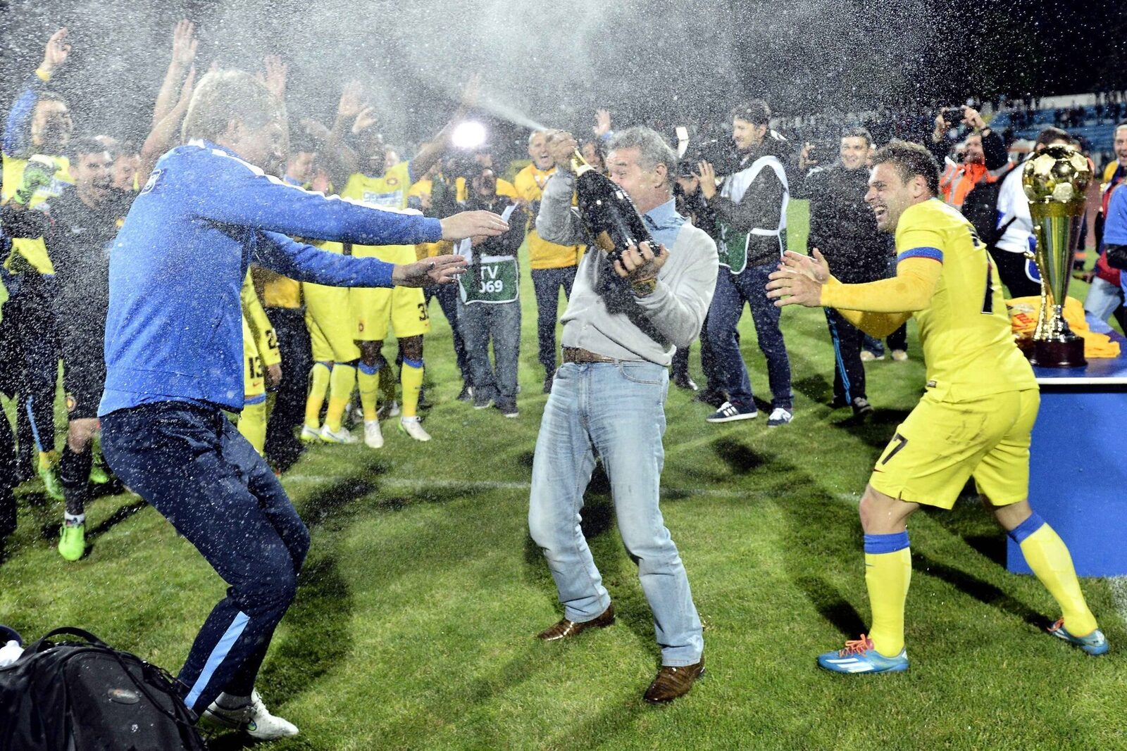 FCSB pierde un jucător cheie: A semnat în premier league!