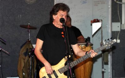 A murit iulian vrabete, basistul holograf