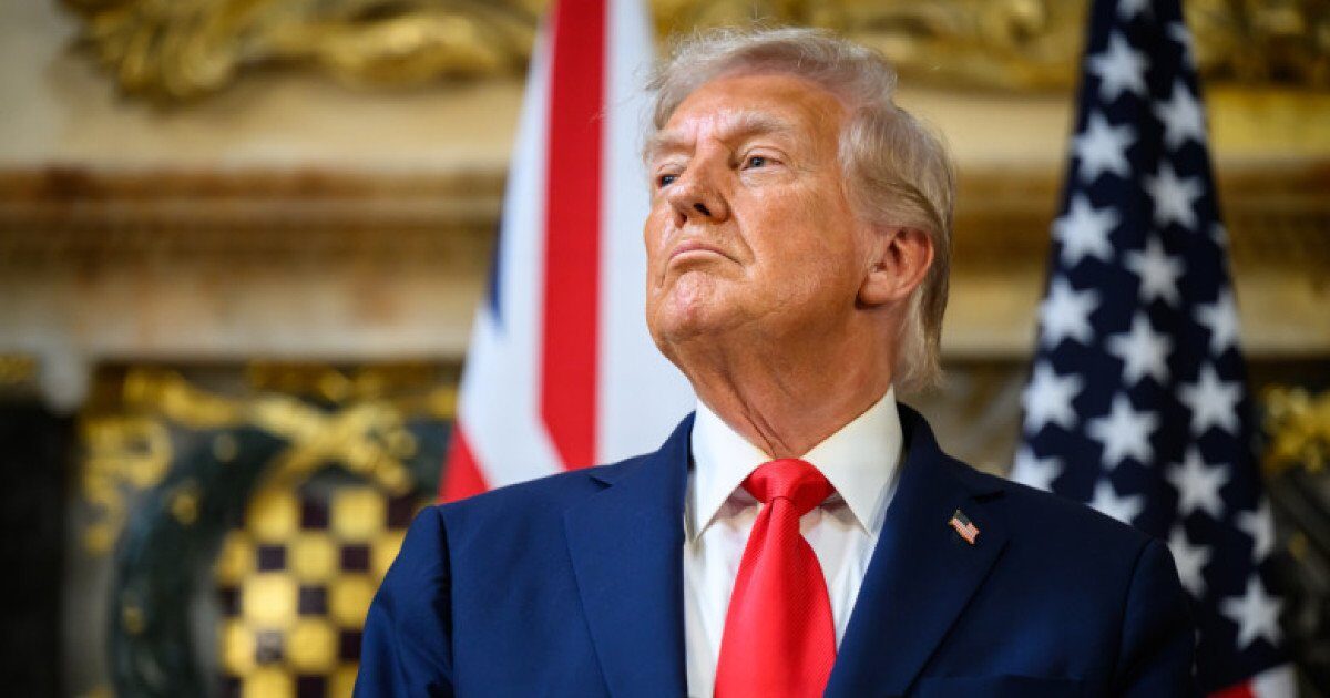 Trump vrea o strategie națională pentru inteligența artificială Administrația fostului președinte american Donald Trump a propus un cadru legislativ pentru o politică națională unică privind inteligența artificială (IA)