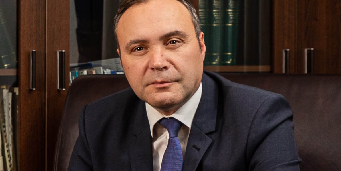 OUG invizibil: Acțiune mimată și responsabilitate evitată