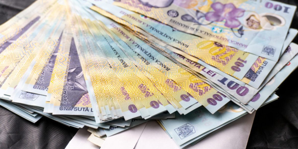 Deficitul bugetar, redus la jumătate în primele două luni din 2026 Ținta de deficit bugetar pentru anul 2026, de 6,2% din Produsul Intern Brut (PIB), pare realistă