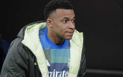 Mbappe, sub lupa medicilor: Ce se întâmplă cu genunchiul starului de la psg?
