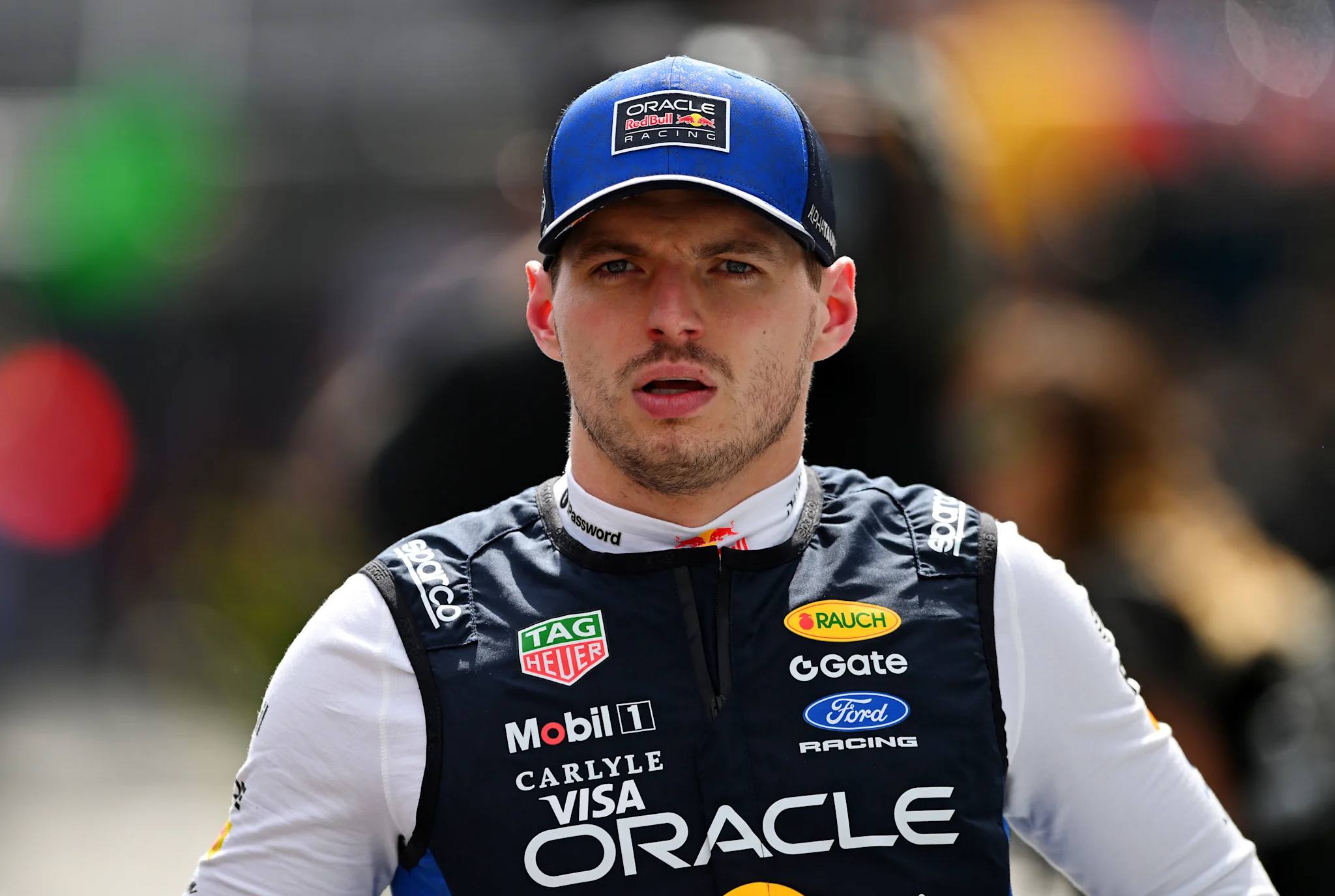 Verstappen: Distanța față de Mercedes nu mă îngrijorează, dar trebuie să îmbunătățim Pilotul Red Bull, Max Verstappen, a avut parte de un weekend dificil în Marele Premiu al Australiei, dar a reușit să obțină locul șase după ce a pornit de pe poziția a douăzeci