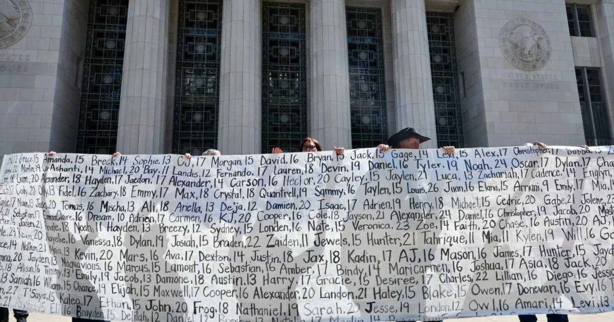 Meta și YouTube, condamnate la plata a 6 milioane de dolari pentru adicția provocată Un juriu din Los Angeles a decis că platformele Meta și YouTube sunt responsabile pentru prejudiciile suferite de o tânără, stabilind că designul serviciilor lor este „adictiv”