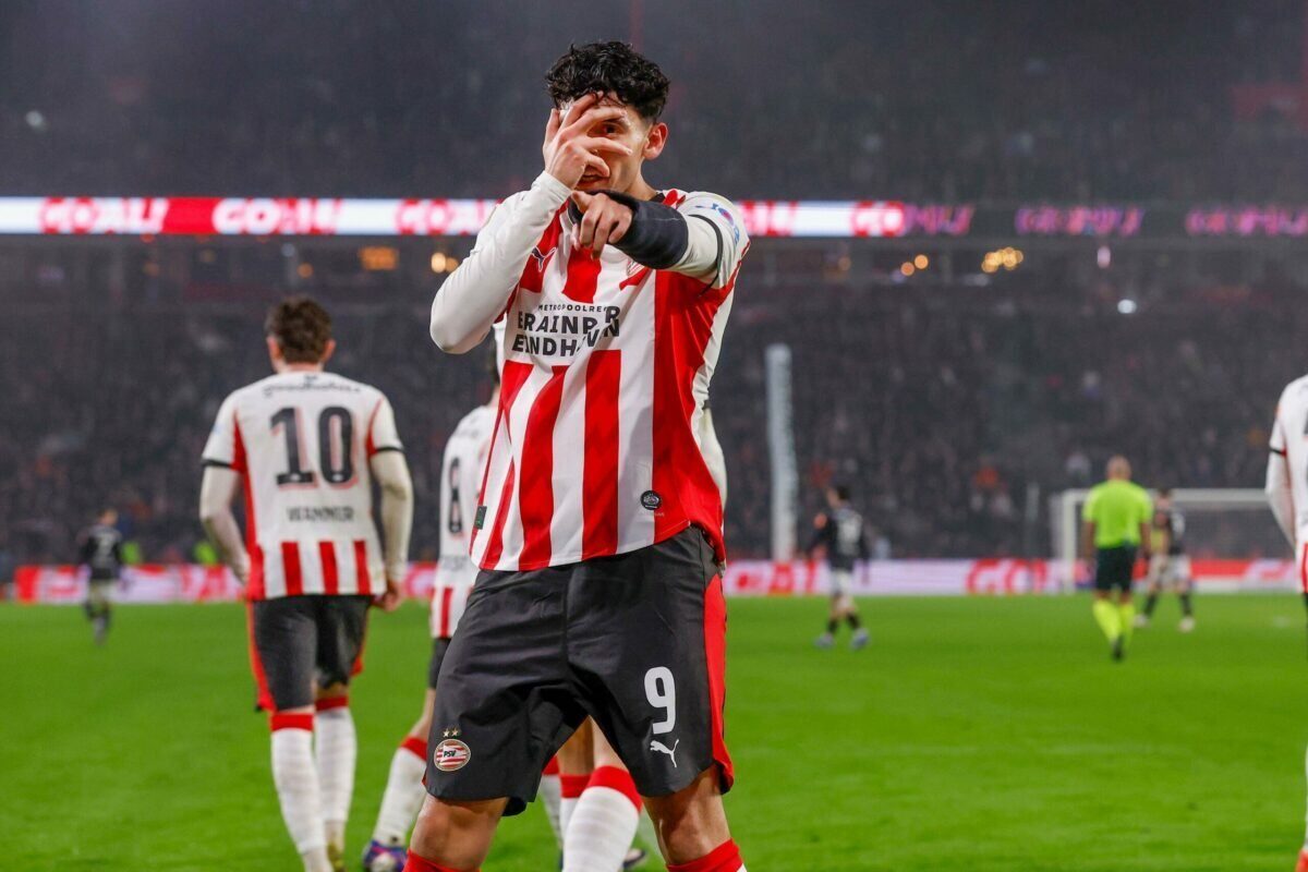 Psv, cu pepi, în fața lui az fără kees smit