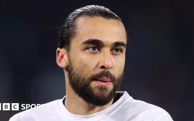 Damsgaard lipsește pentru Brentford, din cauza unei accidentări Londra, 21 martie 2024 – Mijlocașul ofensiv al echipei Brentford, Mikkel Damsgaard, va rata meciul din deplasare împotriva celor de la Leeds United, din cauza unei accidentări