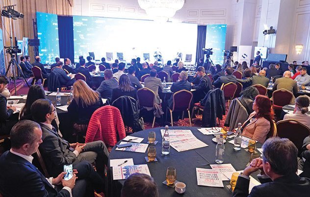 Ziarul Financiar lansează un exercițiu de tranzacționare cu fonduri virtuale Ziarul Financiar (ZF), în parteneriat cu brokerul Estinvest, invită publicul să participe la un exercițiu de simulare a tranzacțiilor pe piața de capital