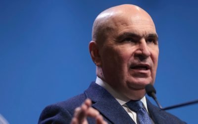 Guvernul adoptă bugetul: Salariu minim 4325 lei, deficit 6,2%, inflație 6,5%