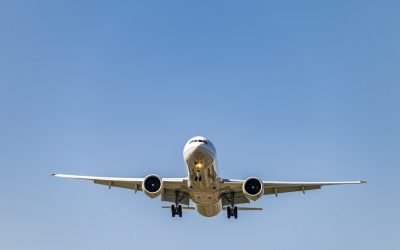 Evacuare de urgență: 127 de cetățeni români repatriați din Orientul Mijlociu Un zbor de evacuare organizat de România, prin intermediul Mecanismului de Protecție Civilă al Uniunii Europene, a adus vineri, 6 martie 2026, 127 de cetățeni români din Muscat (Sultanatul Oman) la București