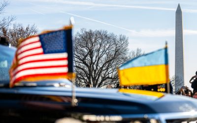 Emisari americani, pe urmele păcii la Kiev? Kiev – Un posibil semn al unei noi runde de negocieri pentru pace în Ucraina? Emisarii americani Steve Witkoff și Jared Kushner ar putea ajunge la Kiev în aprilie, a anunțat sâmbătă Kirilo Budanov, consilierul principal al președintelui ucrainean Volodimir Zelenski