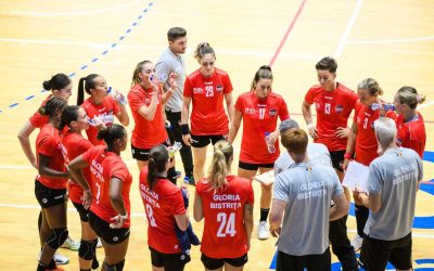 Gloria Bistrița a obținut o victorie dramatică în deplasare, impunându-se cu scorul de 35-34 în fața echipei daneze Ikast, în prima manșă a optimilor de finală ale Ligii Campionilor la handbal feminin