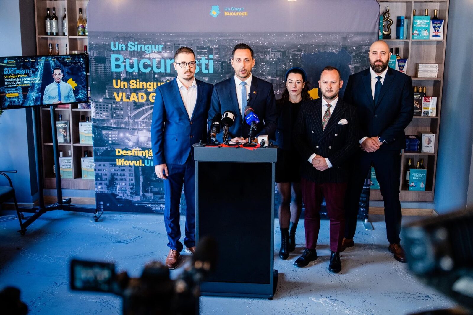 Partidul Drept cere Curții de Conturi să verifice prețul foișoarelor din Sectorul 4 Partidul Drept, formațiune politică al cărei lider este Vlad Gheorghe, consilier onorific al lui Ilie Bolojan, a sesizat Curtea de Conturi cu privire la prețul considerat exorbitant al foișoarelor stradale din Sectorul 4 al Capitalei