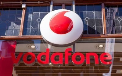 Vodafone România și Orange se pregătesc să testeze în 2026 servicii de conectivitate prin satelit de tipul „direct to device” (D2D), permițând telefoanelor mobile să se conecteze direct la sateliți atunci când semnalul terestru lipsește sau este slab