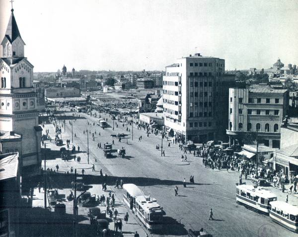 Evenimente culturale și sociale în București: O privire de ansamblu spre mijlocul lunii martie Bucureștenii au parte de o săptămână plină de evenimente culturale, de la concerte și spectacole de teatru, până la expoziții și lansări de carte