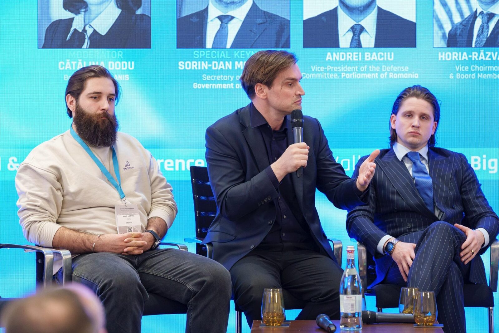 Cum valorifică experții români inteligența artificială: o abordare pragmatică În cadrul recentei conferințe AI & Big Data, speakerul X a ridicat o problemă crucială pentru profesioniștii din diverse domenii: motivația reală din spatele utilizării inteligenței artificiale (AI)
