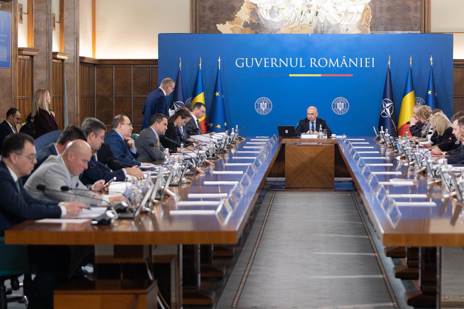 Blocaj guvernamental pe fondul acordului UE-Mercosur Ministerul Afacerilor Externe (MAE) se confruntă cu potențiale obiecții din partea altor ministere în ceea ce privește mandatul ambasadorului României la Bruxelles pentru votul privind partea politică a Acordului UE-Mercosur