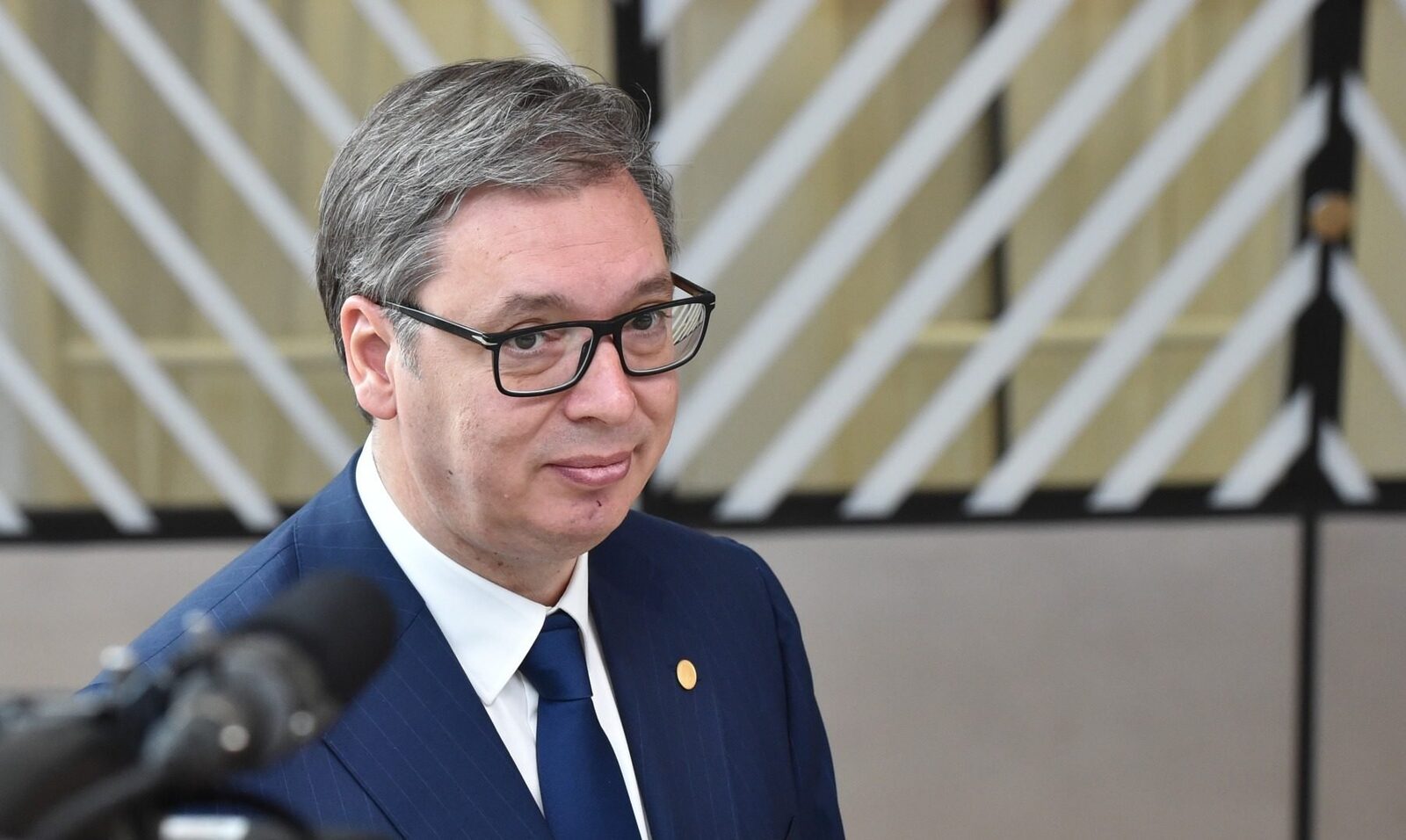 Serbia se laudă cu rezerve de combustibil, în timp ce UE se confruntă cu criza energetică Președintele Serbiei, Aleksandar Vucic, a declarat că țara sa deține rezerve de combustibil mai mari decât 75% din statele membre ale Uniunii Europene