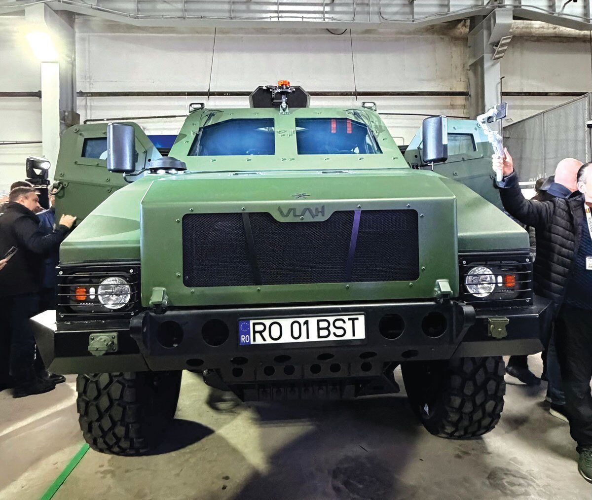 Industria auto europeană se adaptează: de la electrificare la contracte militare Producătorii auto din Europa, confruntați cu provocările electrificării și cu concurența Chinei, își reorientează producția către domeniul militar
