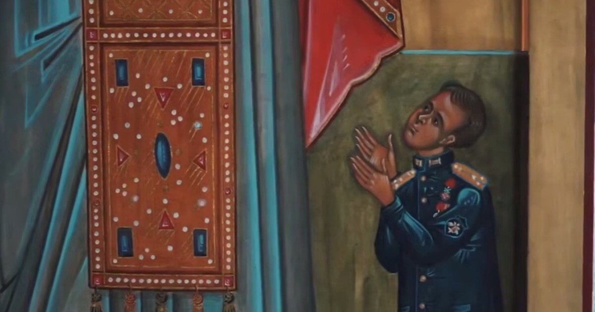 Icoane cu soldați morți în Ucraina, o nouă formă de propagandă religioasă în Rusia Guvernatorul regiunii ruse Pskov, Mihail Vedernikov, a promovat recent, pe canalul său de Telegram, noi icoane cu chipurile unor soldați ruși care au participat la „operațiunea militară specială” din Ucraina