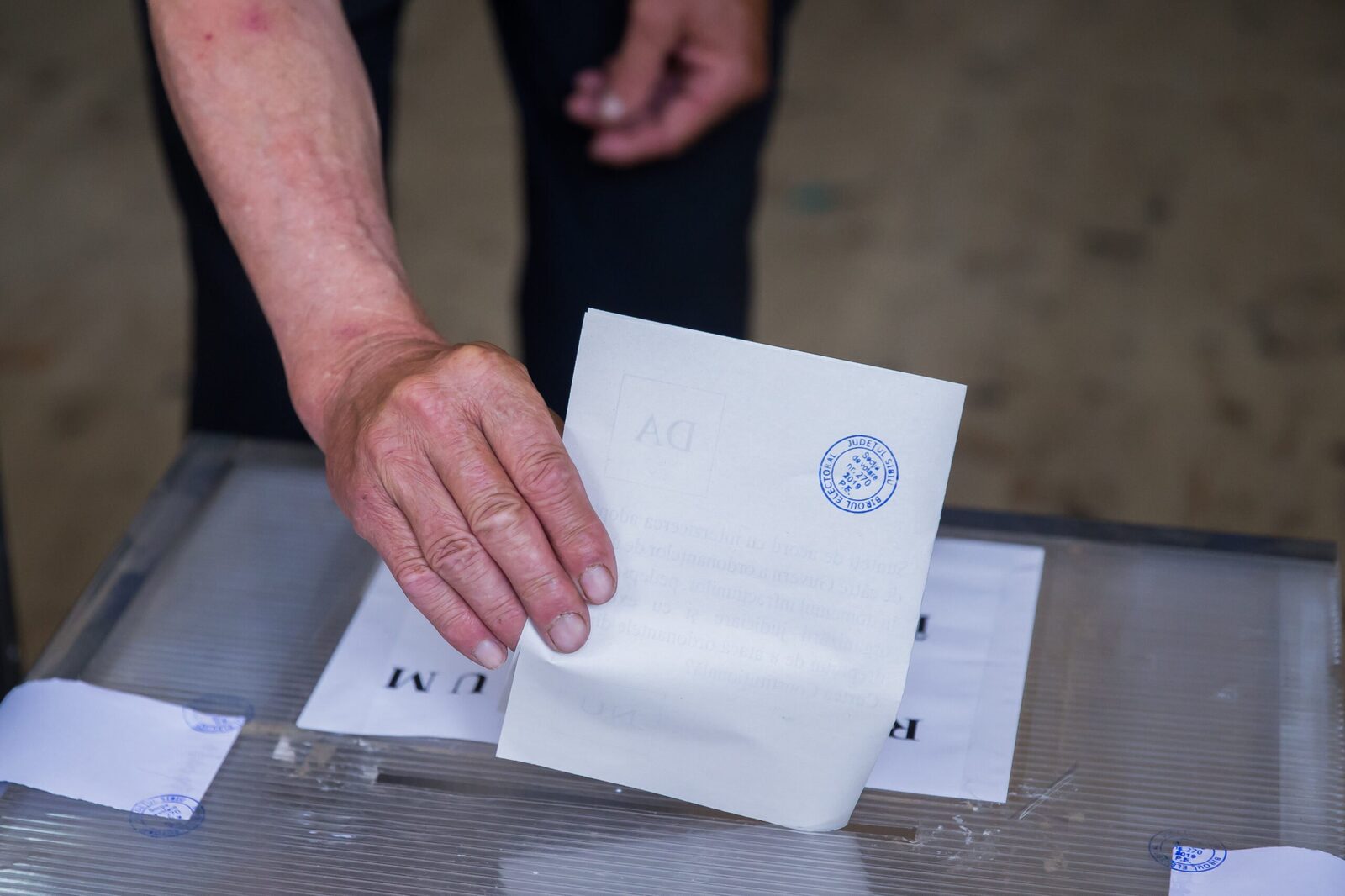 Două comune din județul Timiș, Mașloc și Fibiș, intenționează să se unească, urmând un proces administrativ care include un referendum local
