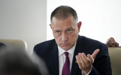 Statele Unite solicită dislocarea temporară de trupe în România: PSD cere calm și subliniază procedurile legale București – O solicitare a Statelor Unite privind dislocarea temporară de capabilități militare pe teritoriul României a generat discuții aprinse în spațiul public