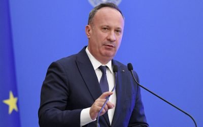 Peste șase trilioane de dolari „evaporate” de pe piețele financiare Piețele financiare internaționale au suferit o puternică turbulență în ultima săptămână, cu peste 6.800 de miliarde de dolari „evaporându-se”, potrivit fostului ministru al Finanțelor, Adrian Câciu