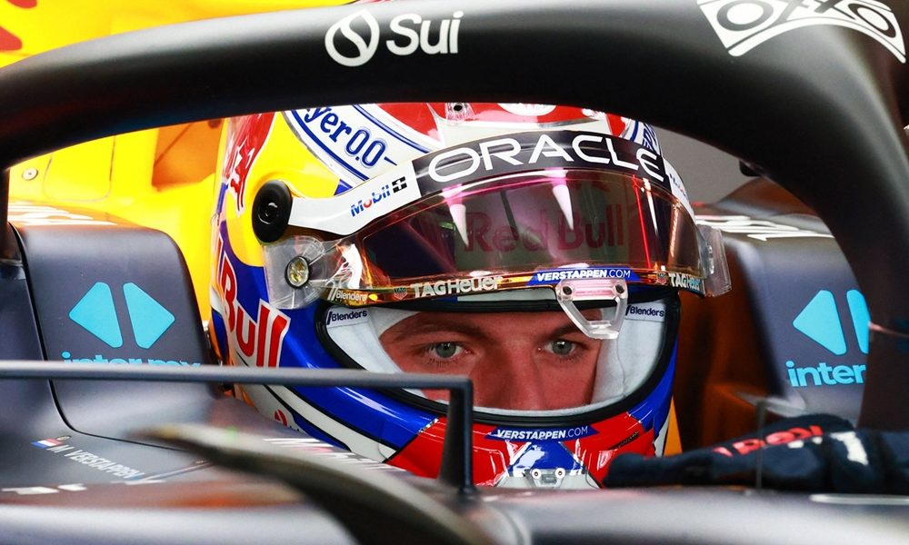 Verstappen, eliminat surprinzător în calificările din Japonia Max Verstappen, multiplu campion mondial, a avut o performanță dezamăgitoare în calificările pentru Marele Premiu al Japoniei, fiind eliminat încă din Q2