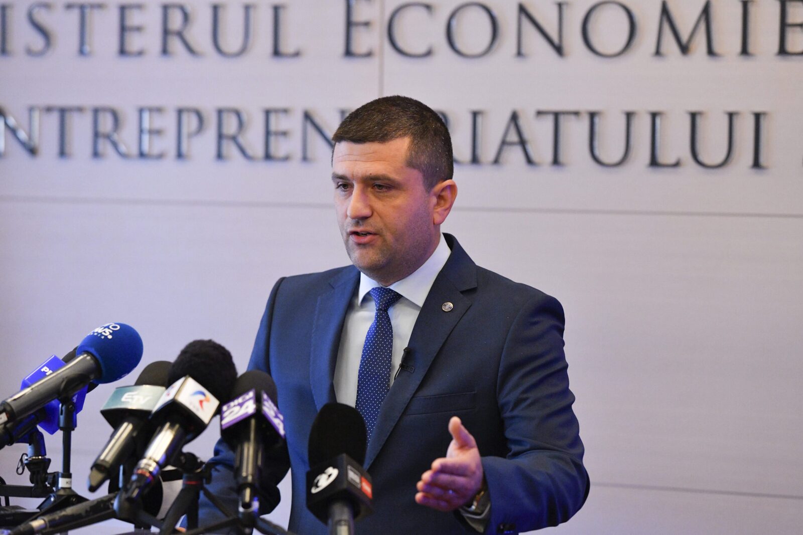România, neutră în conflictul cu Iranul: Miniștriul Apărării face precizări Ministrul Apărării Naționale, Radu Miruță, a declarat luni seară că România nu a fost implicată în acțiunile militare îndreptate împotriva Iranului