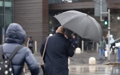 Cod portocaliu de vânt puternic în Olt și Vâlcea Administrația Națională de Meteorologie (ANM) a emis o avertizare de cod portocaliu pentru intensificări puternice ale vântului în mai multe localități din județele Olt și Vâlcea