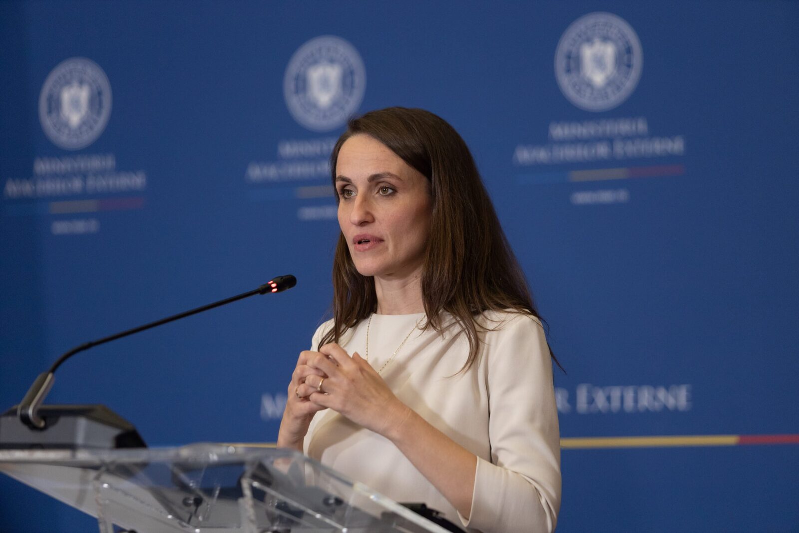 Români cu zboruri anulate în străinătate, alerta emisă de Ministerul de Externe Ministerul Afacerilor Externe (MAE) a transmis o alertă cu privire la cetățenii români afectați de anularea zborurilor în contextul perturbărilor din programul internațional de zboruri