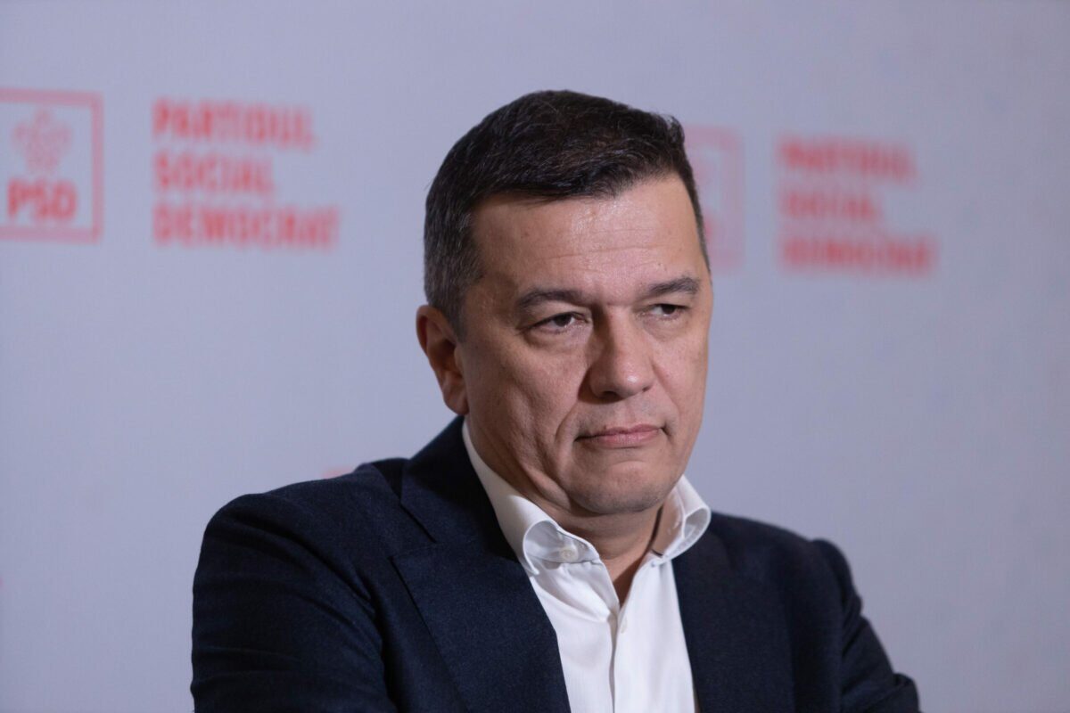 Război deschis în coaliția de guvernare: PSD îl atacă dur pe premierul Bolojan Miercuri, coaliția de guvernare a fost scena unor atacuri dure între membrii săi, cu președintele PSD, Sorin Grindeanu, lansând acuzații grave la adresa premierului Ilie Bolojan